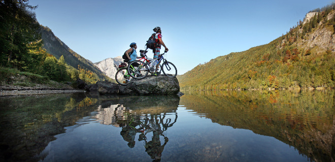 includes/images/header/zellamsee/5-Langbathsee-Rad-Mountainbike-OOE-Tourismus-Roebl.jpg